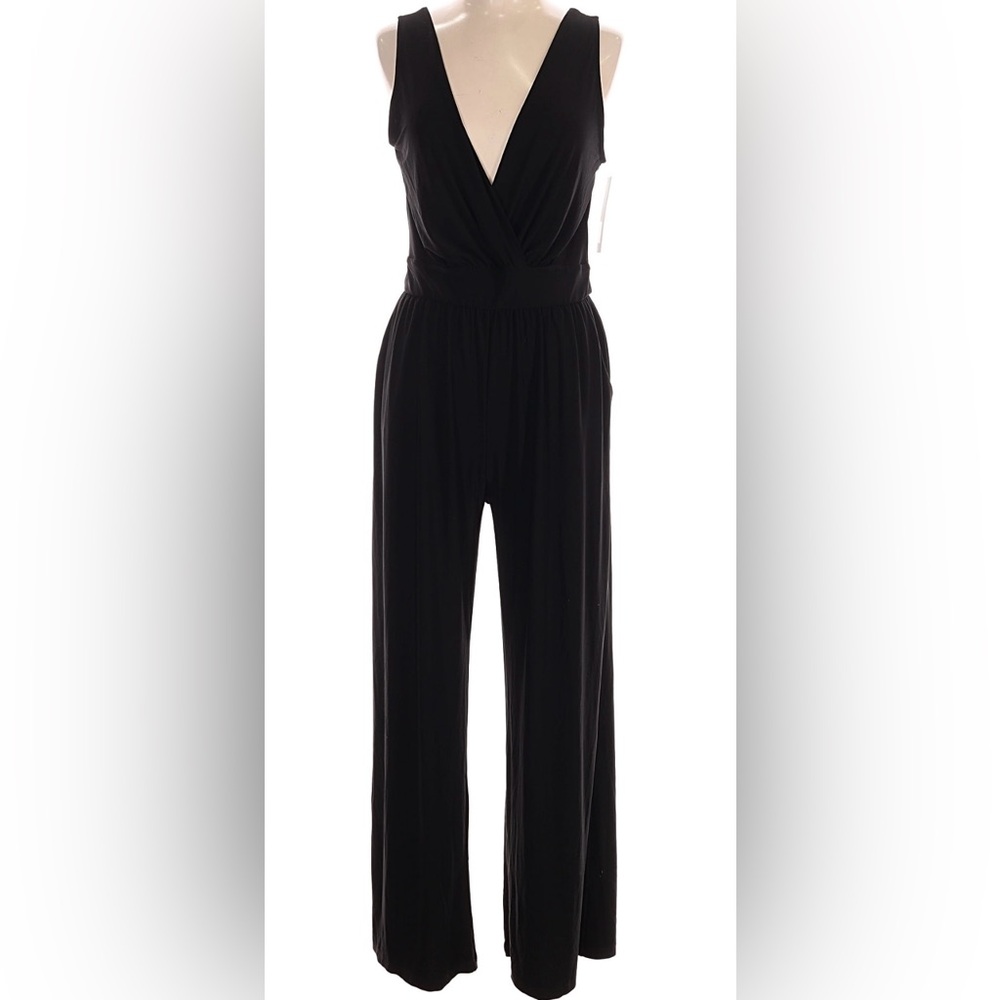 Korye 1X Elegant Black V-Neck Sleeveless Jumpsuit